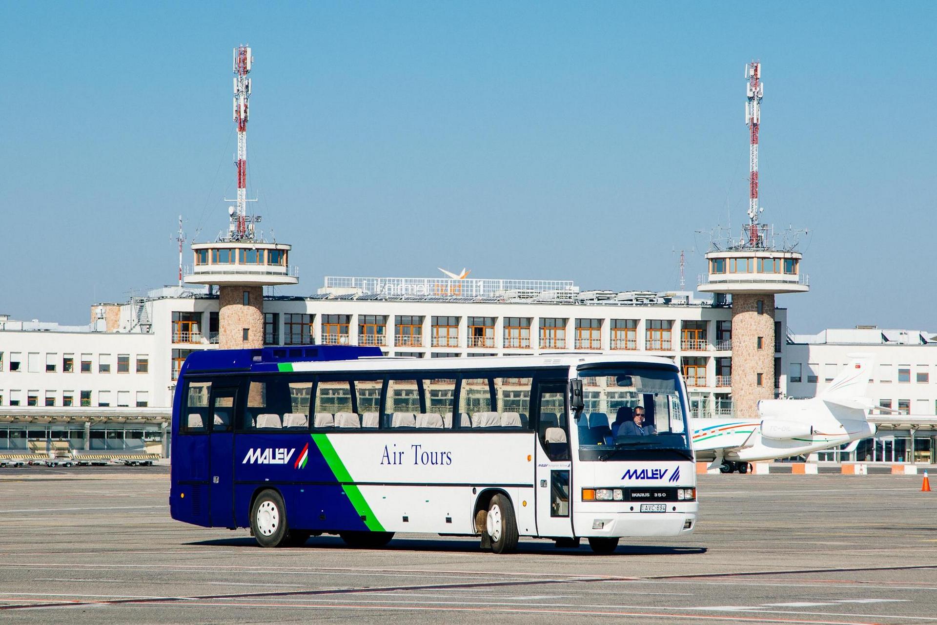 Ikarus 350 T1